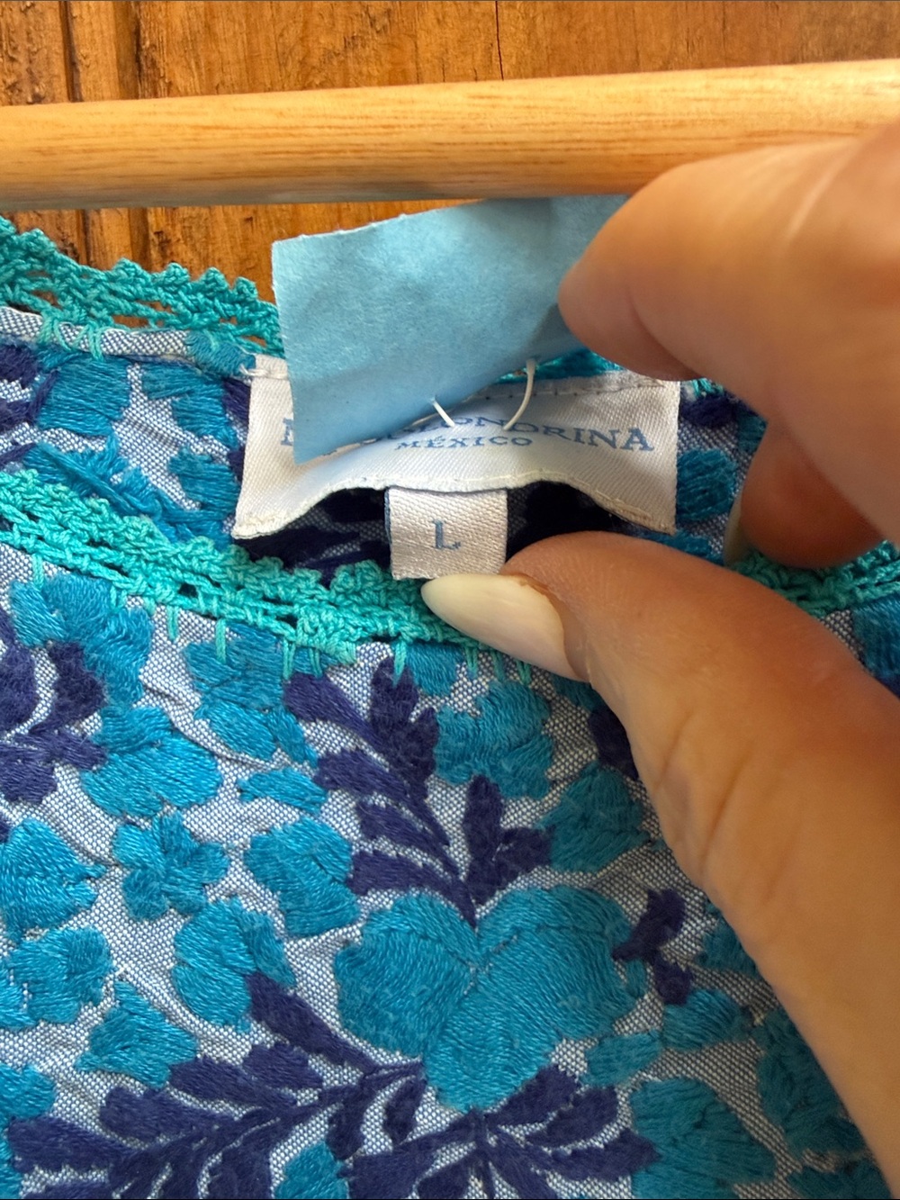 Mi Golondrina blue hand embroidered top size large - Picture 3 of 6